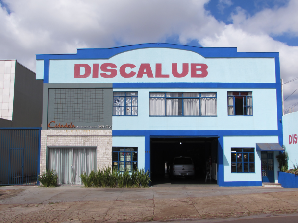 Fachada real da Discalub na Rua Erechim